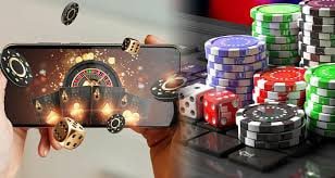 678pt ငွေသွင်း Wave Money KBZPay AYA Pay ဖြင့် MMK ကျပ်ငွေ လွှဲပြောင်းနေသောမြင်ကွင်း